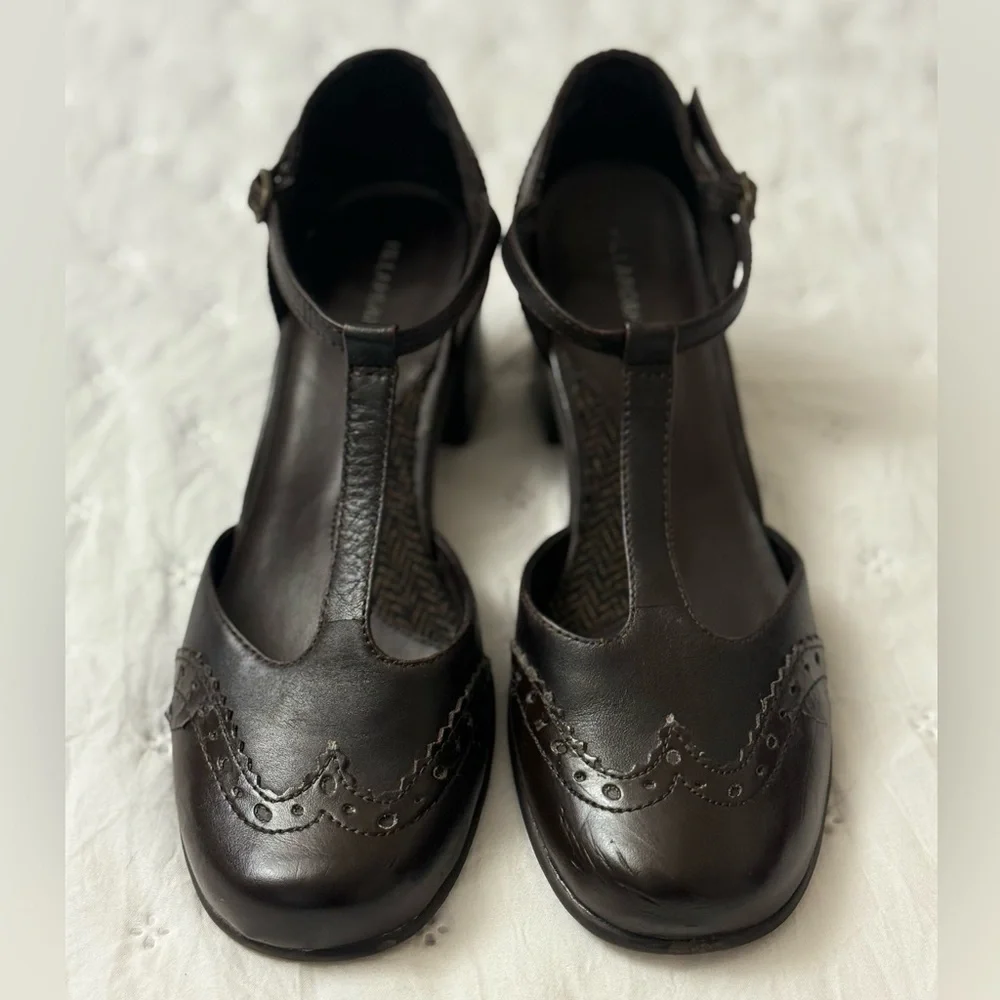 Vintage Y2K Hillard & Hanson Dark Brown T-Strap Wing Tip Heels Women’s Size 7